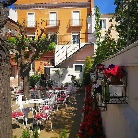 Guest house Plaja I Pati De Plaja